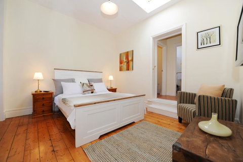 Spencer Suites Albany - Sydney Tourism 0