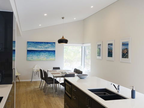 The Villa Dunsborough - Sydney Tourism 12