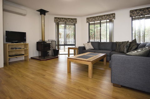 Margaret River Hideaway & Farmstay - Sydney Tourism 8