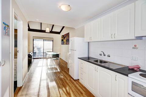 Seashore Memories - Sleeps 3 - Sydney Tourism 10