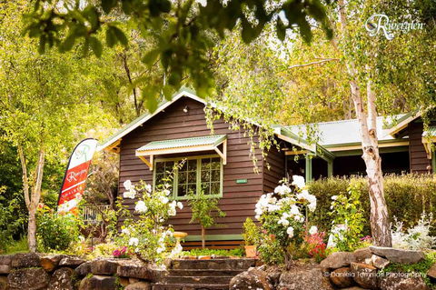 Riverglen Chalets - Sydney Tourism 28