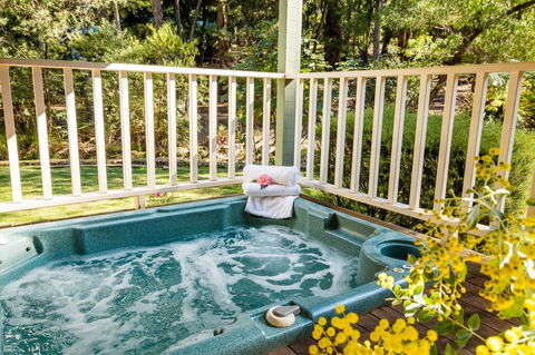 Riverglen Chalets - Sydney Tourism 2