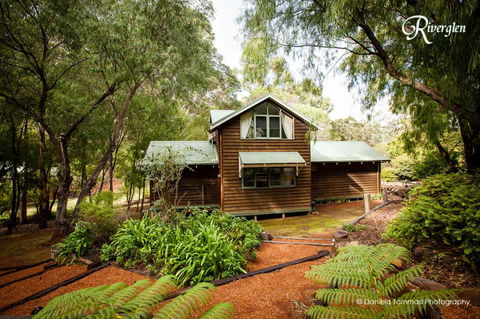 Riverglen Chalets - Sydney Tourism 30