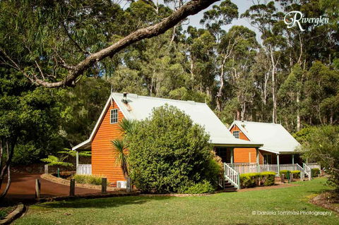 Riverglen Chalets - Sydney Tourism 36