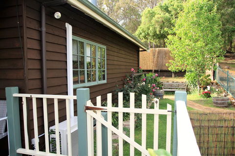 Riverglen Chalets - Sydney Tourism 17