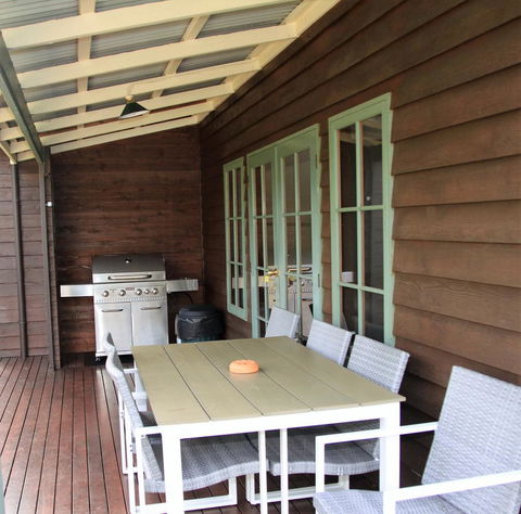 Riverglen Chalets - Sydney Tourism 18