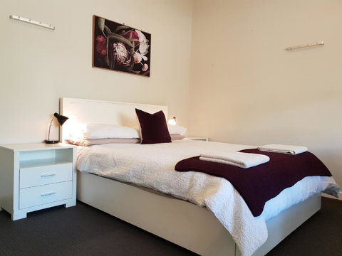 Stirling Apartments - Studio 1 - Sydney Tourism 6