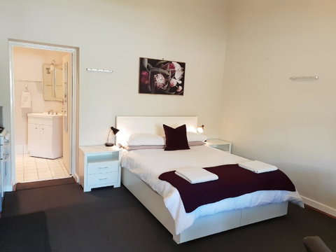 Stirling Apartments - Studio 1 - Sydney Tourism 0