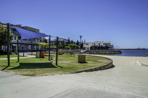 Luxury Suite Bunbury - Sydney Tourism 19
