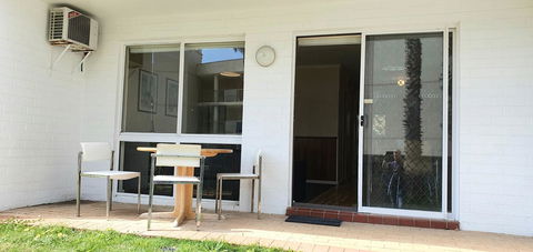 West Beach Lagoon 208 â€“ Great Value! - Sydney Tourism 16