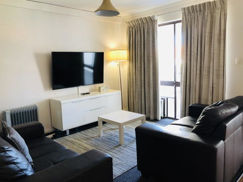 West Beach Lagoon 107 - Great Value - Sydney Tourism 6