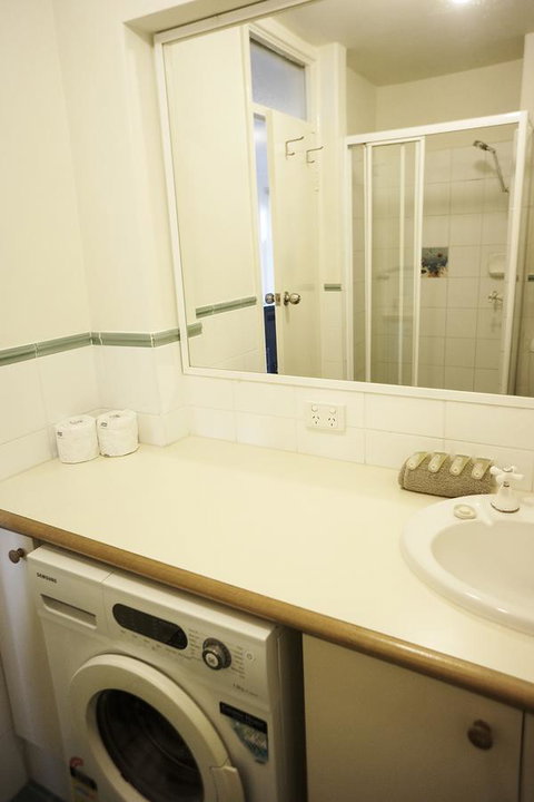 Studio 208 With Ocean Views - Sydney Tourism 15