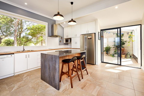 Albany Harbourside Apartments And Houses - Sydney Tourism 12