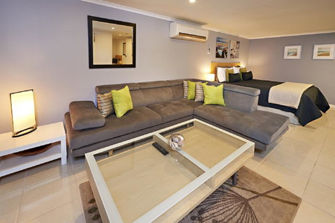 Albany Harbourside Apartments And Houses - Sydney Tourism 29