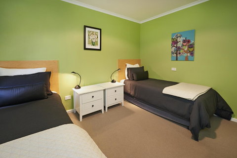 Albany Harbourside Apartments And Houses - Sydney Tourism 2