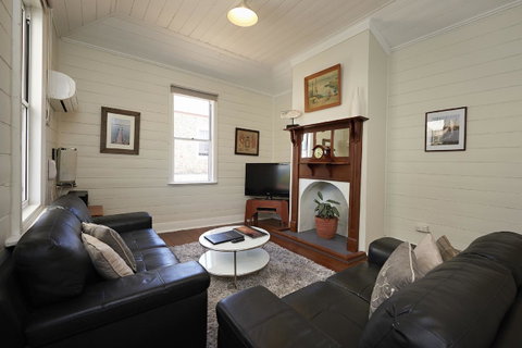 Albany Harbourside Apartments And Houses - Sydney Tourism 28