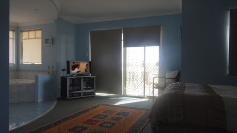 Ocean View Retreat - Sydney Tourism 20