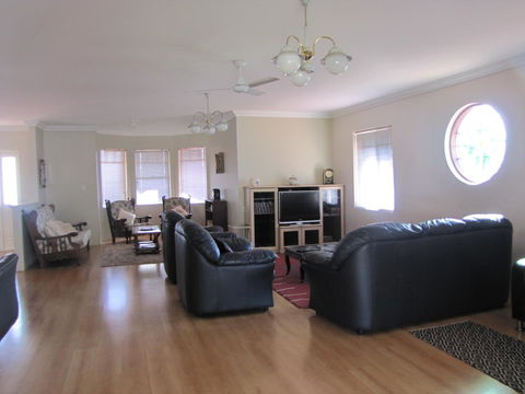 Ocean View Retreat - Sydney Tourism 17