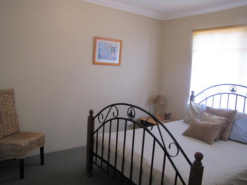 Ocean View Retreat - Sydney Tourism 18