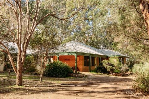 Margaret River Holiday Cottages - Sydney Tourism 8