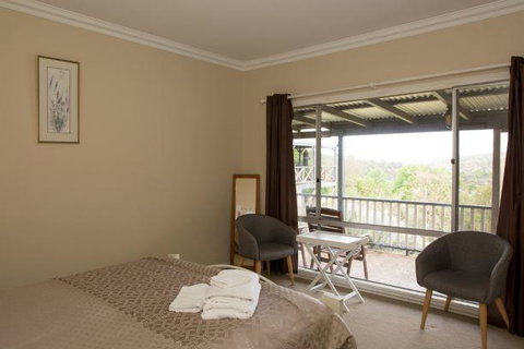 Yvonnes Rest Holiday Home - Sydney Tourism 4