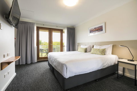 Nightcap At The Ship Inn - Sydney Tourism 18