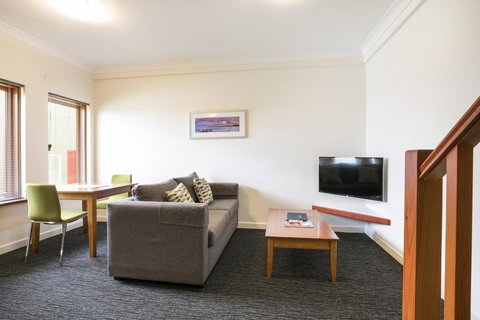 Nightcap At The Ship Inn - Sydney Tourism 28