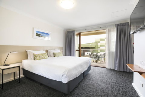 Nightcap At The Ship Inn - Sydney Tourism 22