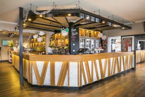 Nightcap At The Ship Inn - Sydney Tourism 8