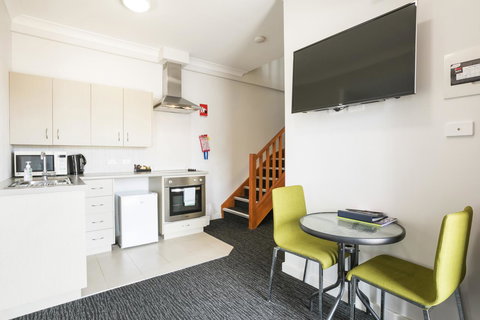 Nightcap At The Ship Inn - Sydney Tourism 31