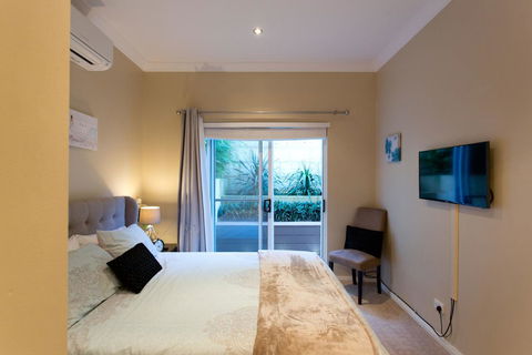 Sorrento Beach Manor - Sydney Tourism 31