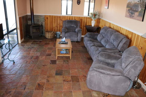 Kendenup Cottages And Lodge - Sydney Tourism 14