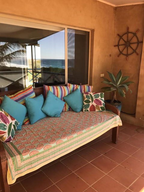 Surf Views - Sydney Tourism 11