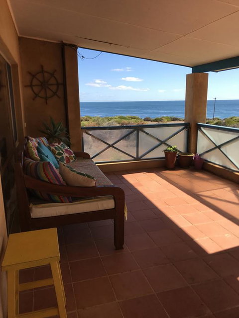 Surf Views - Sydney Tourism 10