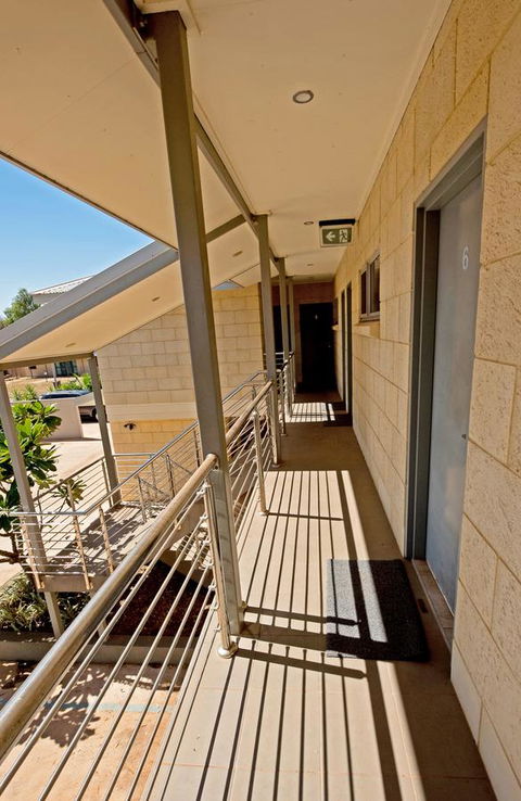 Latitude20 Searipple Rd - Sydney Tourism 3