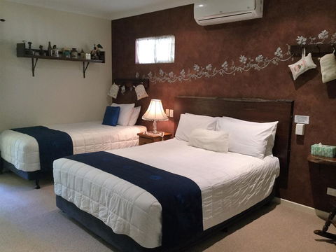 Armadale Cottage Bed & Breakfast - Sydney Tourism 31