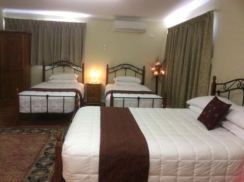 Armadale Cottage Bed & Breakfast - Sydney Tourism 5