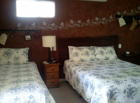 Armadale Cottage Bed & Breakfast - Sydney Tourism 30