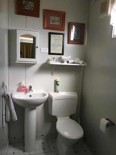 Armadale Cottage Bed & Breakfast - Sydney Tourism 6