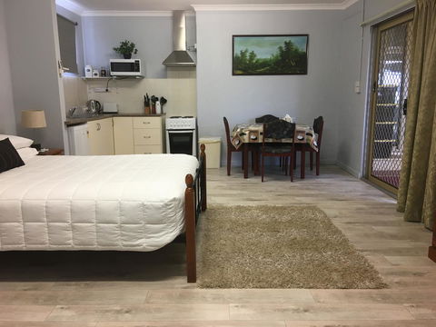 Armadale Cottage Bed & Breakfast - Sydney Tourism 7