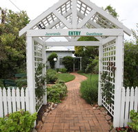 Jacaranda Guest House - Sydney Tourism