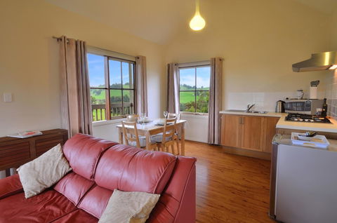Balingup Highview Chalets - Sydney Tourism 4