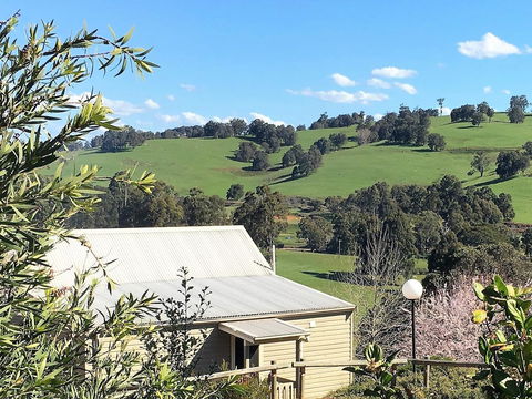 Balingup Highview Chalets - Sydney Tourism 37