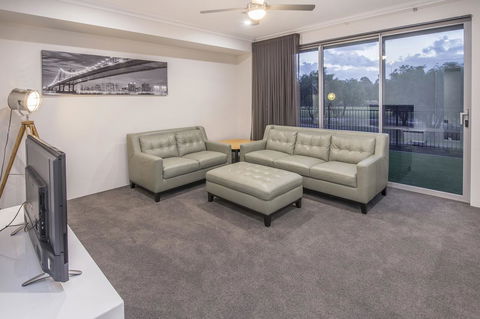 15 Cabot Close - Sydney Tourism 18