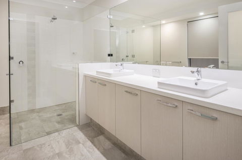 15 Cabot Close - Sydney Tourism 5