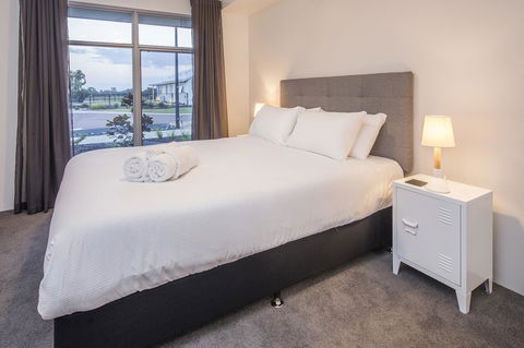 15 Cabot Close - Sydney Tourism 7