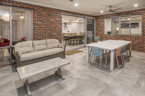 15 Cabot Close - Sydney Tourism 22