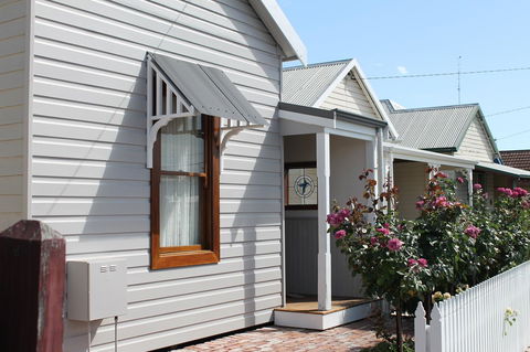Bluebird Cottage - Sydney Tourism 31