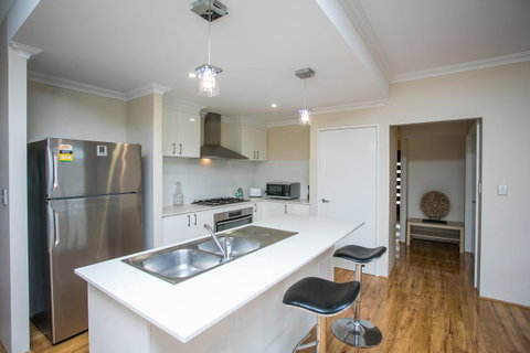Indian Ocean Retreat - Sydney Tourism 6