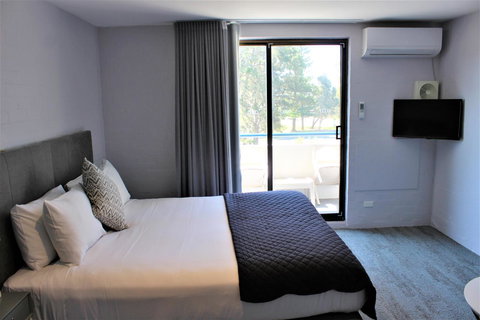 Atrium Hotel Mandurah - Sydney Tourism 7